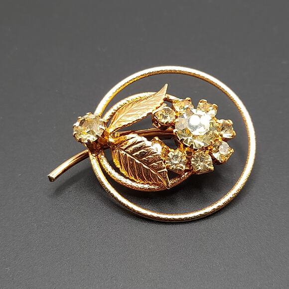 Vintage Floral Bouquet Gold Tone Clear Sparkling Rhinestones Brooch - 1 3/4 Inch - Picture 1 of 8